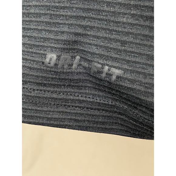 Nike men’s Dri-Fit Long Sleeve Shirt With Hood- Black Size XL - Picture 8 of 8